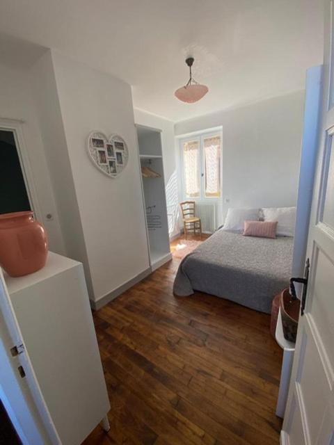 La Croquante Face Au Chateau Beynac-et-Cazenac ภายนอก รูปภาพ